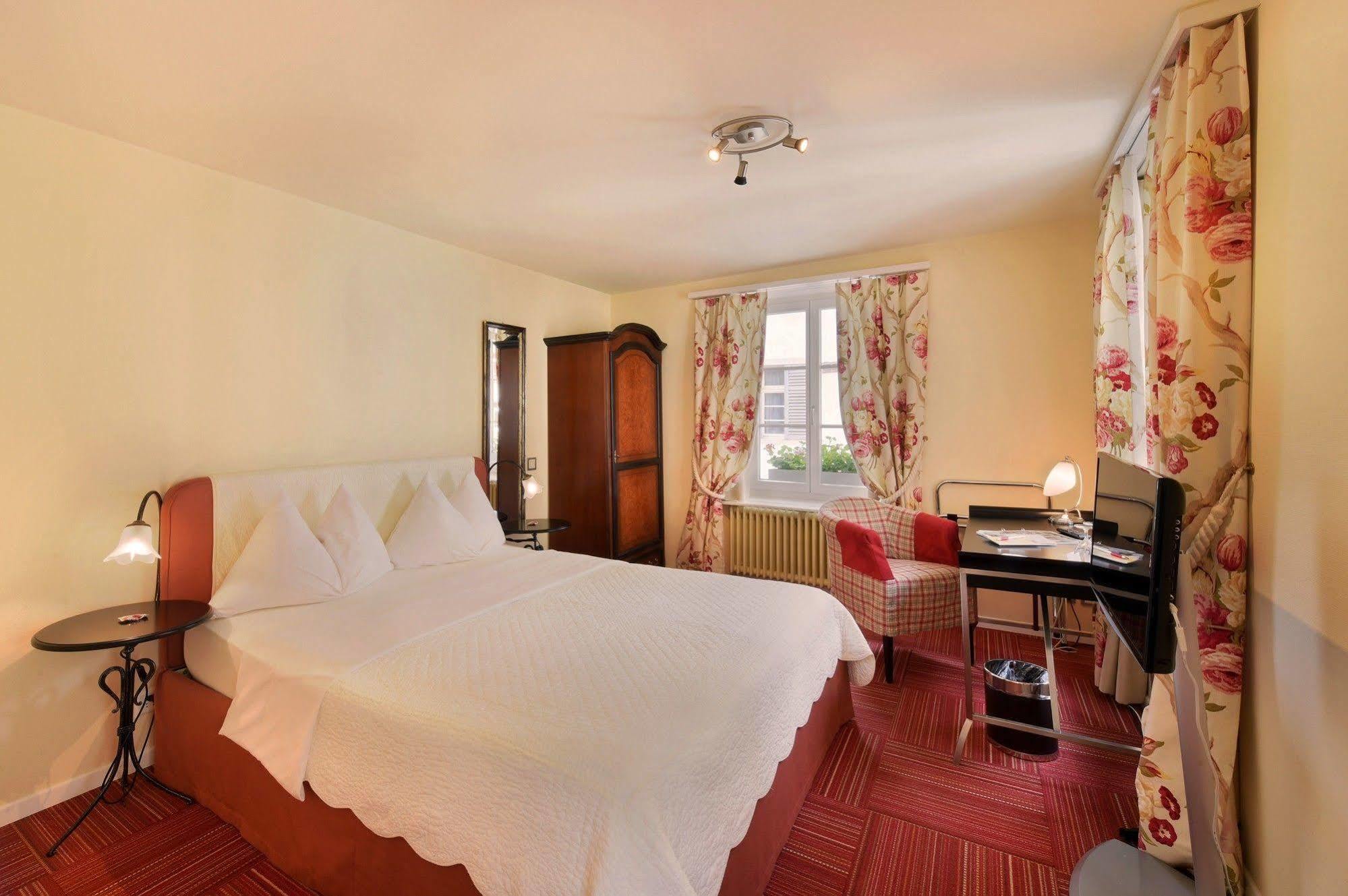 Romantik Hotel Schwan Horgen Exterior photo