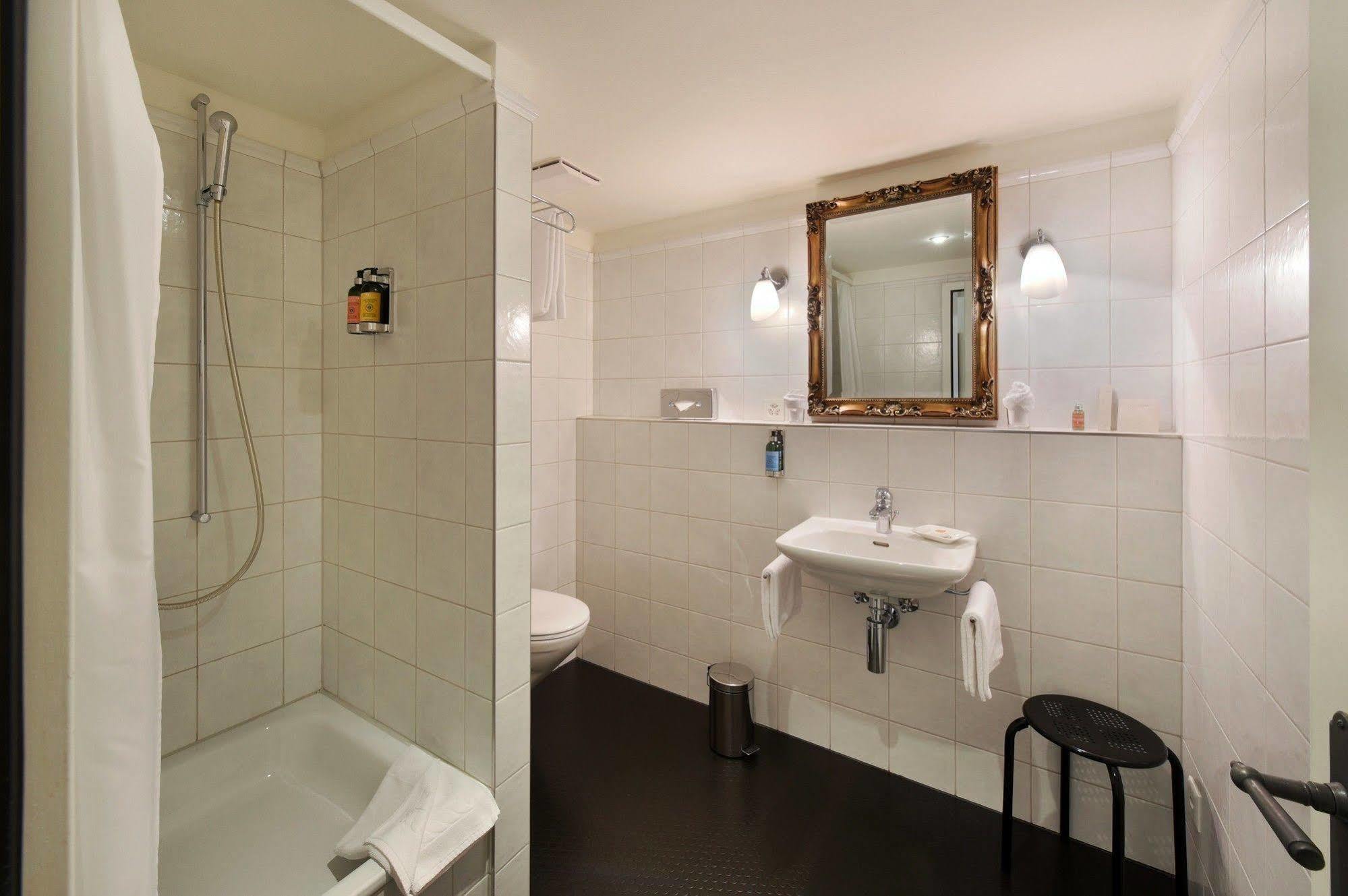 Romantik Hotel Schwan Horgen Exterior photo